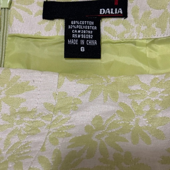 Dalia Women's Size 6 Pastel Green Floral Mini Skirt - Picture 8 of 12